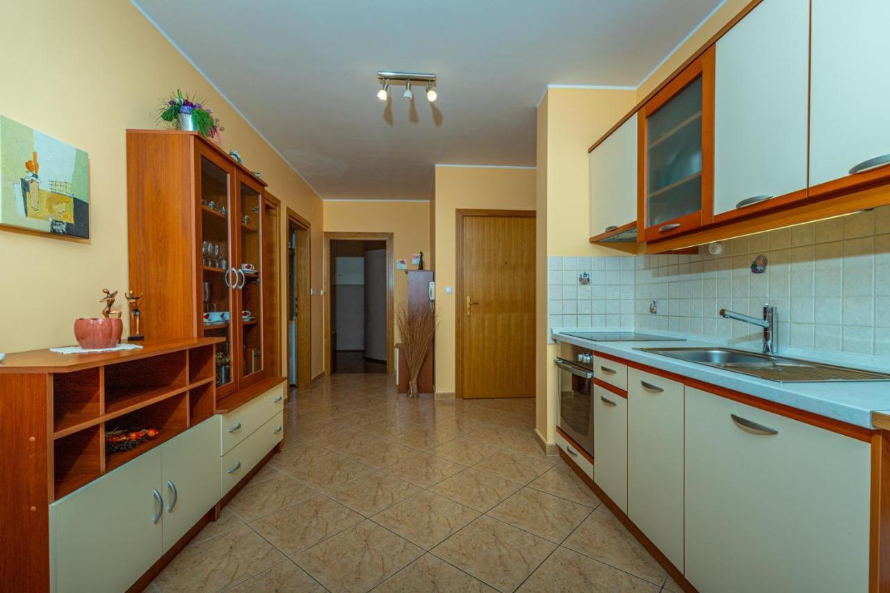 Apartman Rima Dramalj Exterior foto