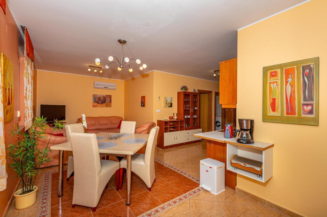 Apartman Rima Dramalj Exterior foto
